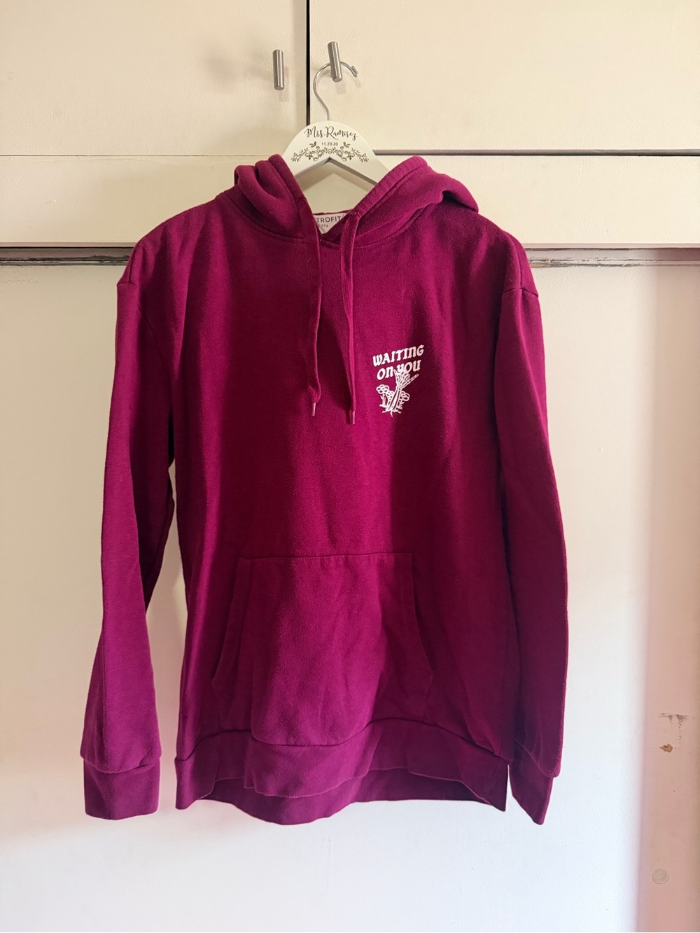 Retrofit Magenta 'Waiting On You' Graphic Hoodie Size M